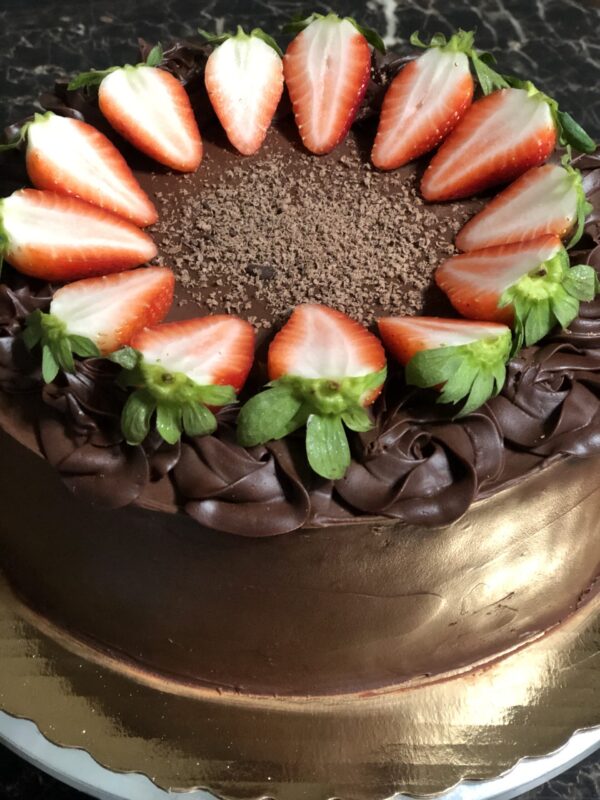 Chocolate cake scaled